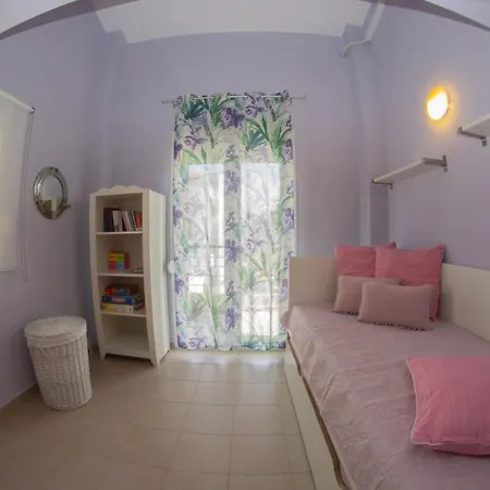 Luxurious Seaside Vacation Nyaraló *