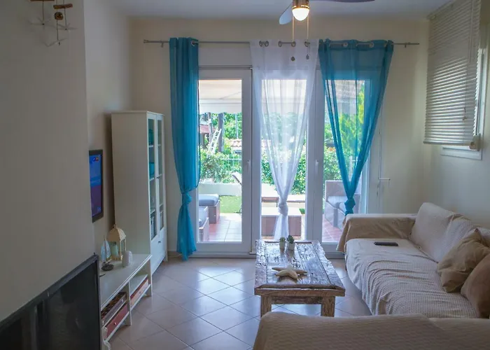 Semesterbostad Luxurious Seaside Vacation Nikiti (Sithonia)